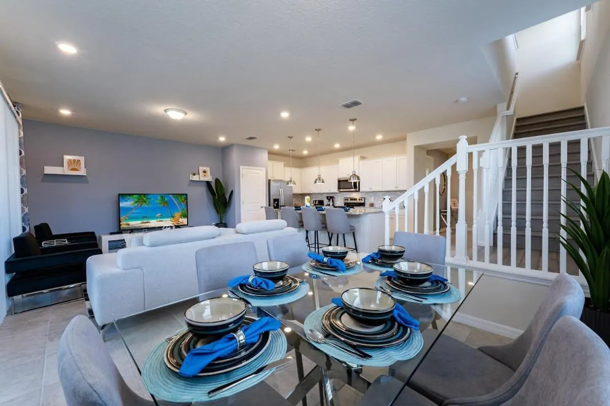 Сasa de vacaciones Spacious New 5 Bedroom With Private Pool Near Disney Davenport