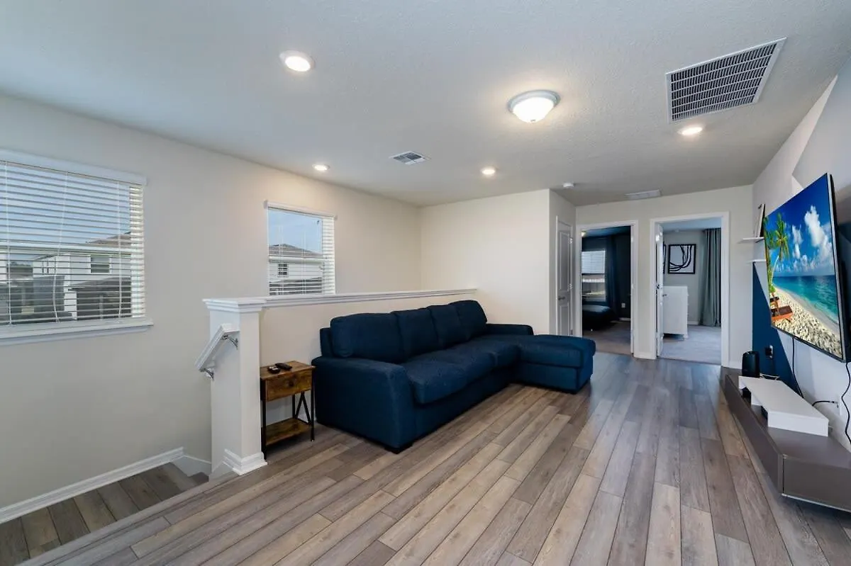 Spacious New 5 Bedroom With Private Pool Near Disney Davenport 0*,