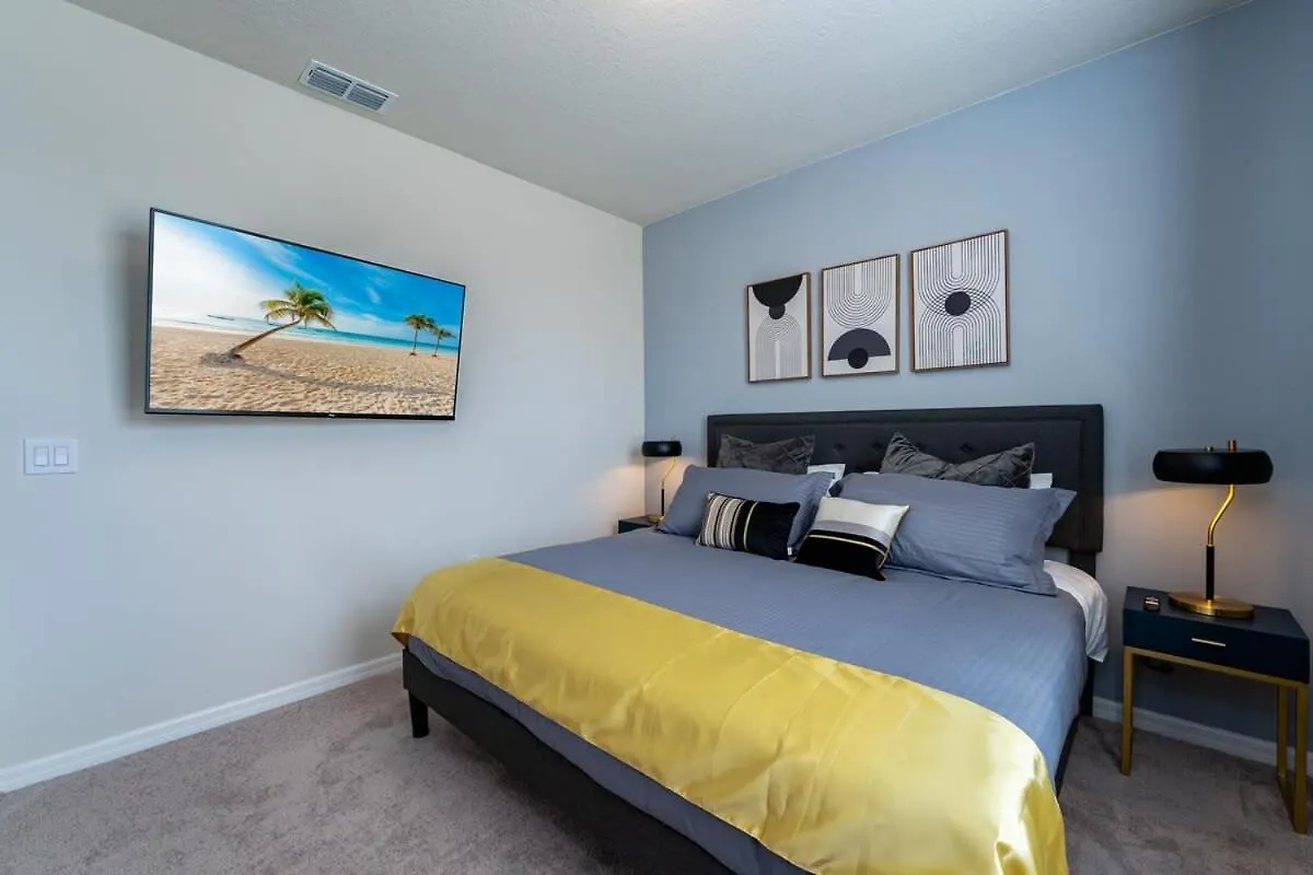 Spacious New 5 Bedroom With Private Pool Near Disney Davenport 0*,